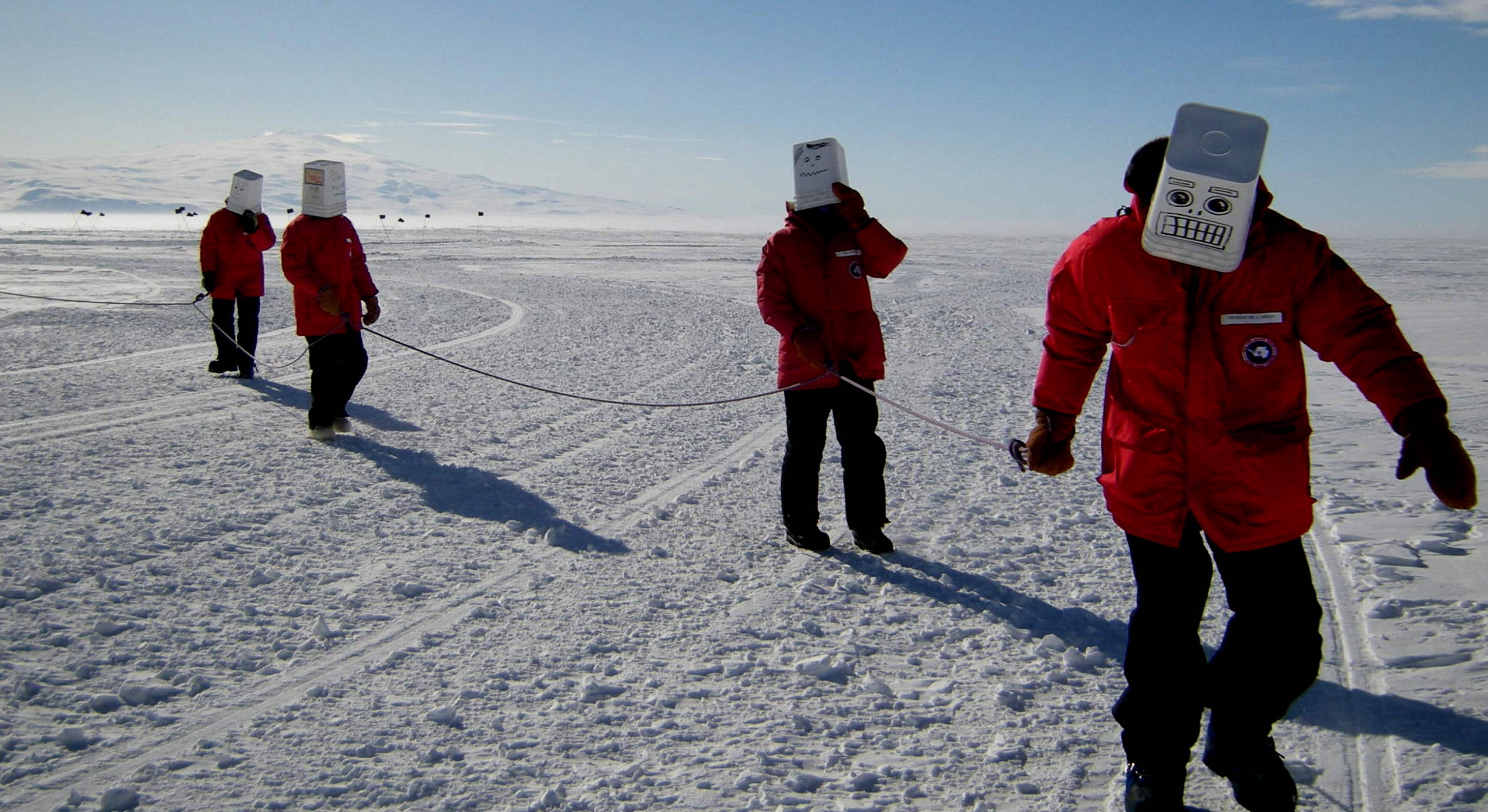 A simulated white-out search and rescue exercise using buckets to limit both vision and communication